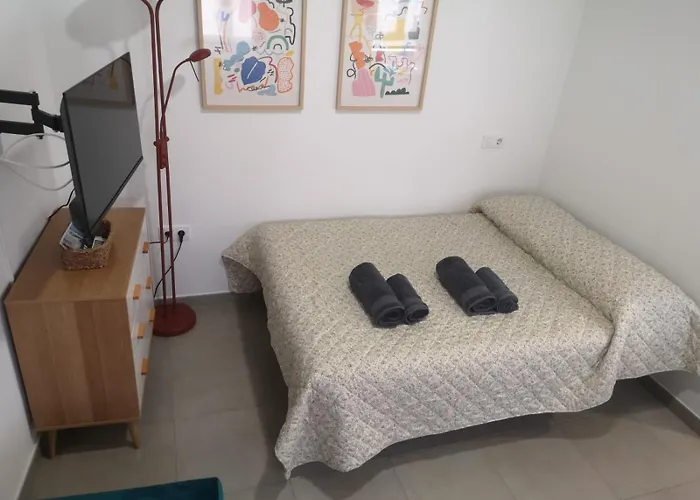 Estudios En El Centro Historico קוניל דה לה פרונטרה