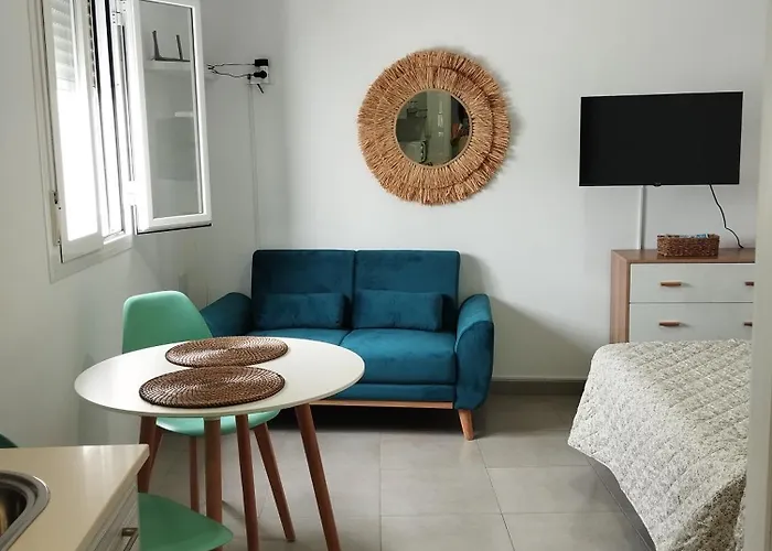 Estudios En El Centro Historico * コニル・デ・ラ・フロンテラ